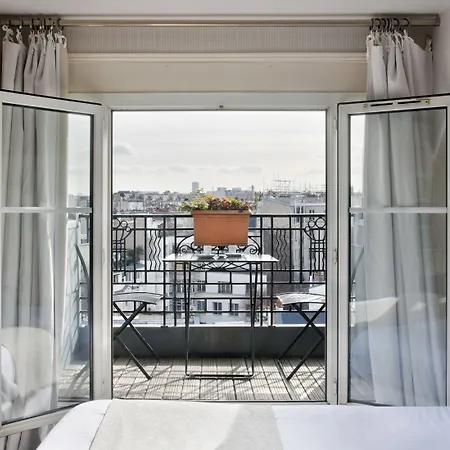 De Banville Hotel Paris